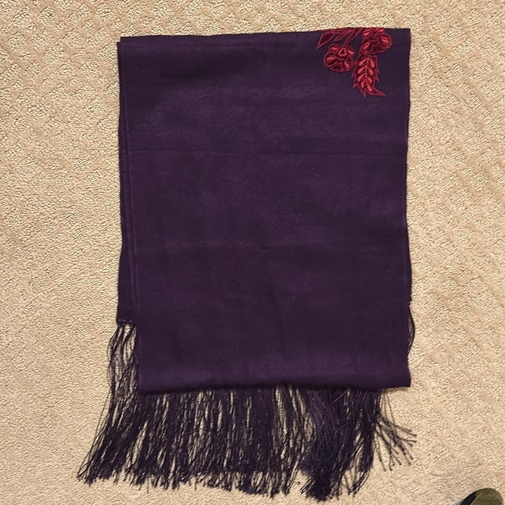 Burberry purple cashmere and silk embroidered and beaded fringe scarf - Picture 5 of 10
